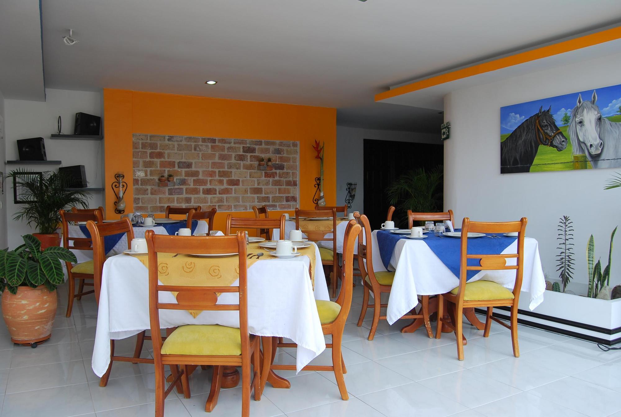 Hotel San Jeronimo Armenia Exterior foto